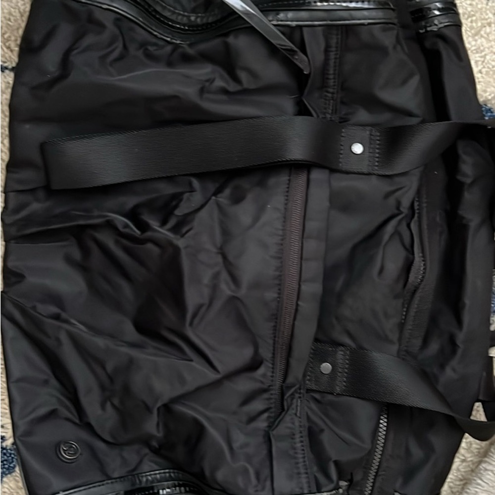 Lululemon duffel bag